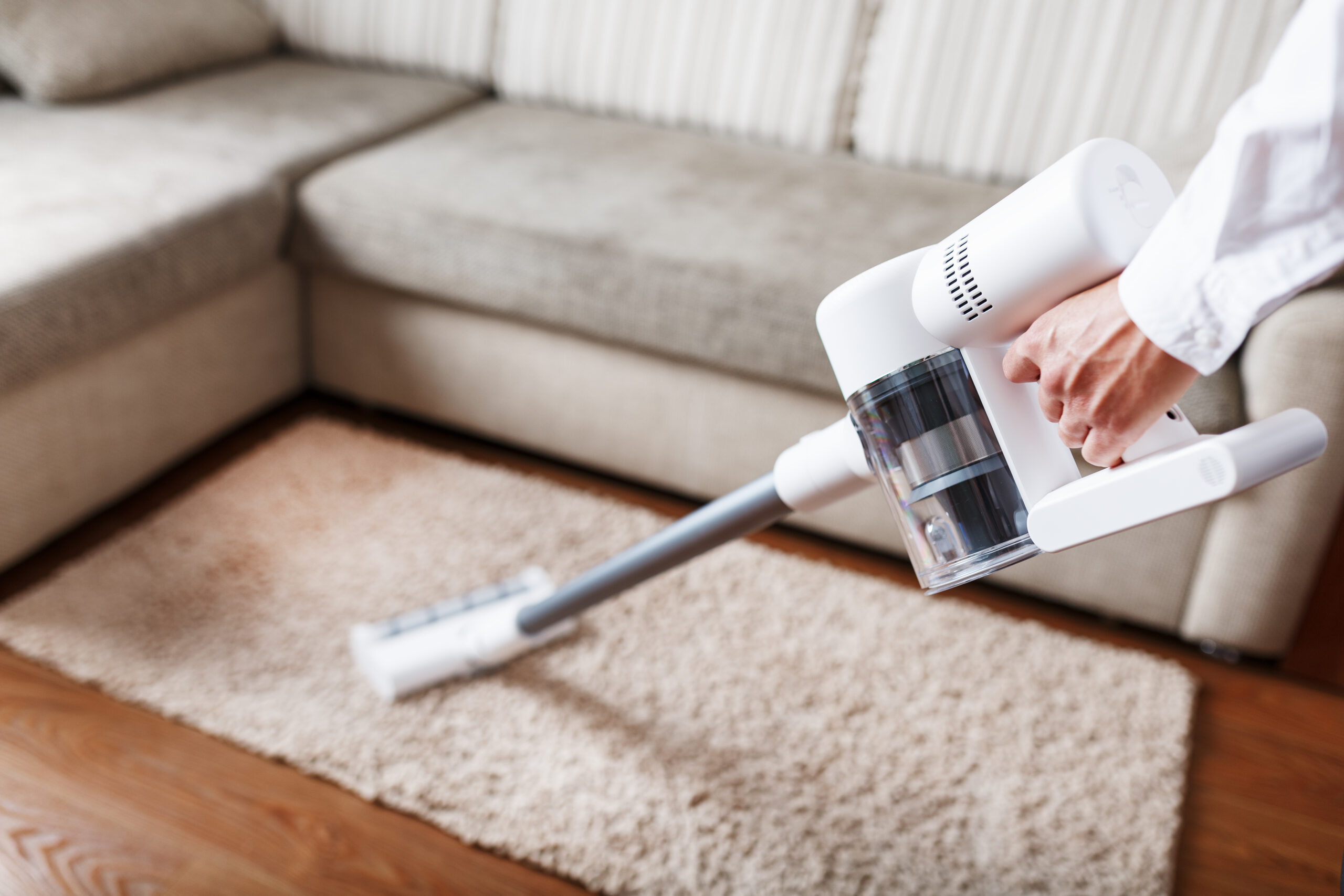 Vacuum on dirty floor