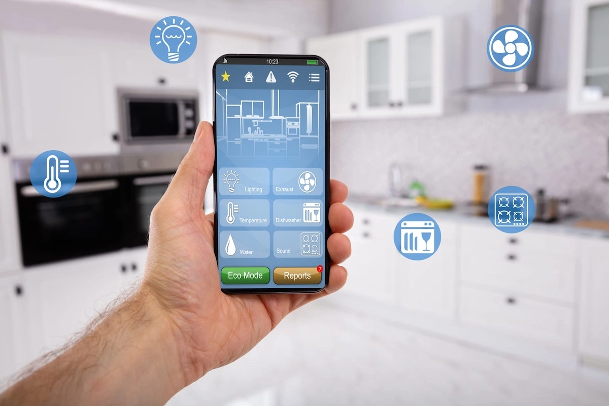 smart home hub to manage devices locally without internet dependency