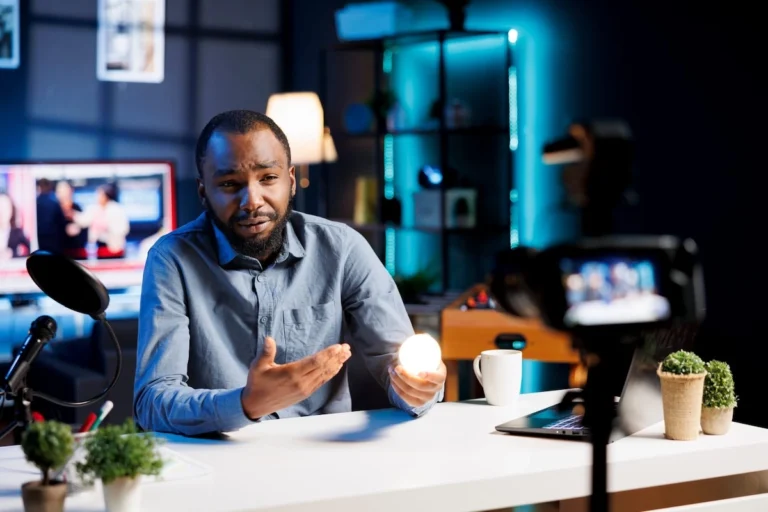 influencer reviews smart bulbs